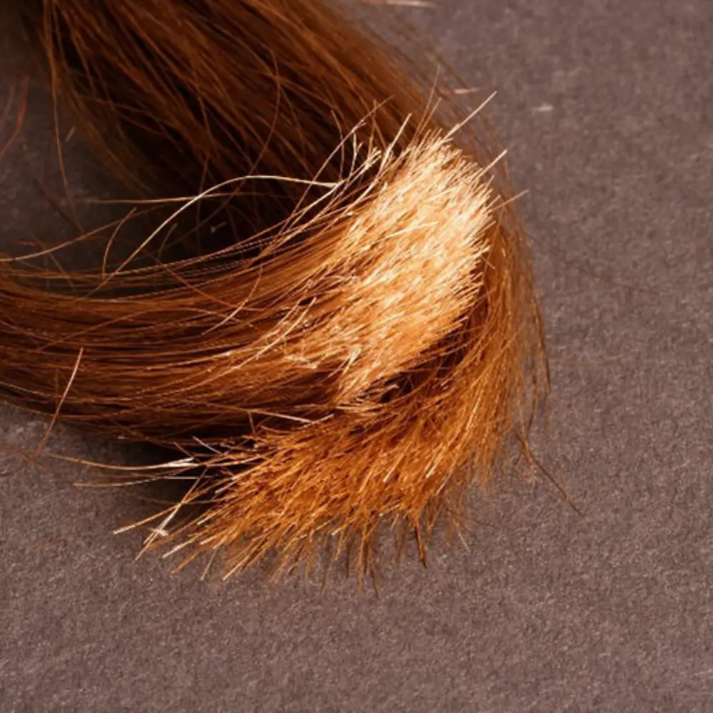 
Problém s delšími vlasy: roztřepené konečky